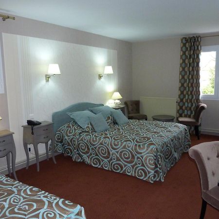 Saint-Quentin-sur-le-Homme Hotel Le Gue Du Holme מראה חיצוני תמונה
