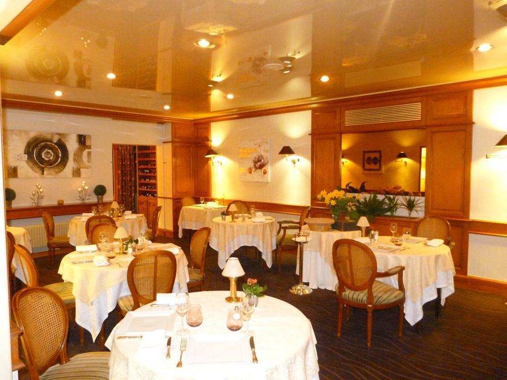 Saint-Quentin-sur-le-Homme Hotel Le Gue Du Holme מראה חיצוני תמונה
