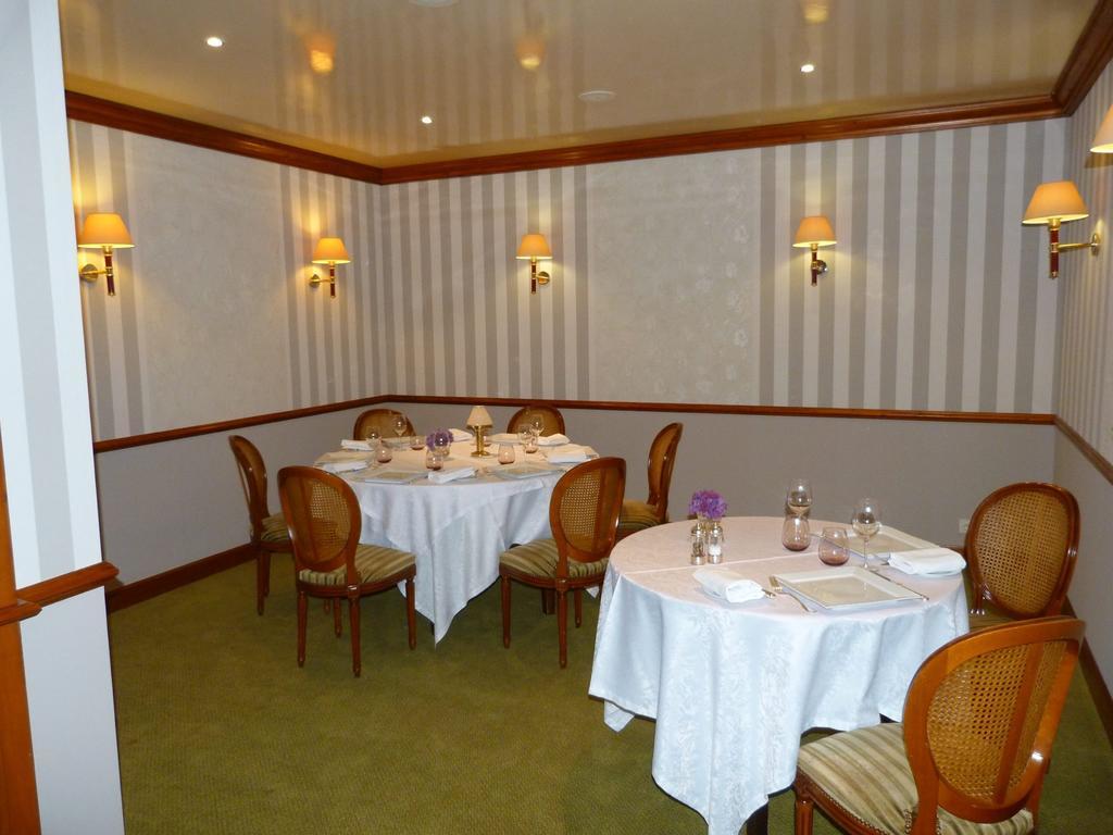 Saint-Quentin-sur-le-Homme Hotel Le Gue Du Holme מראה חיצוני תמונה