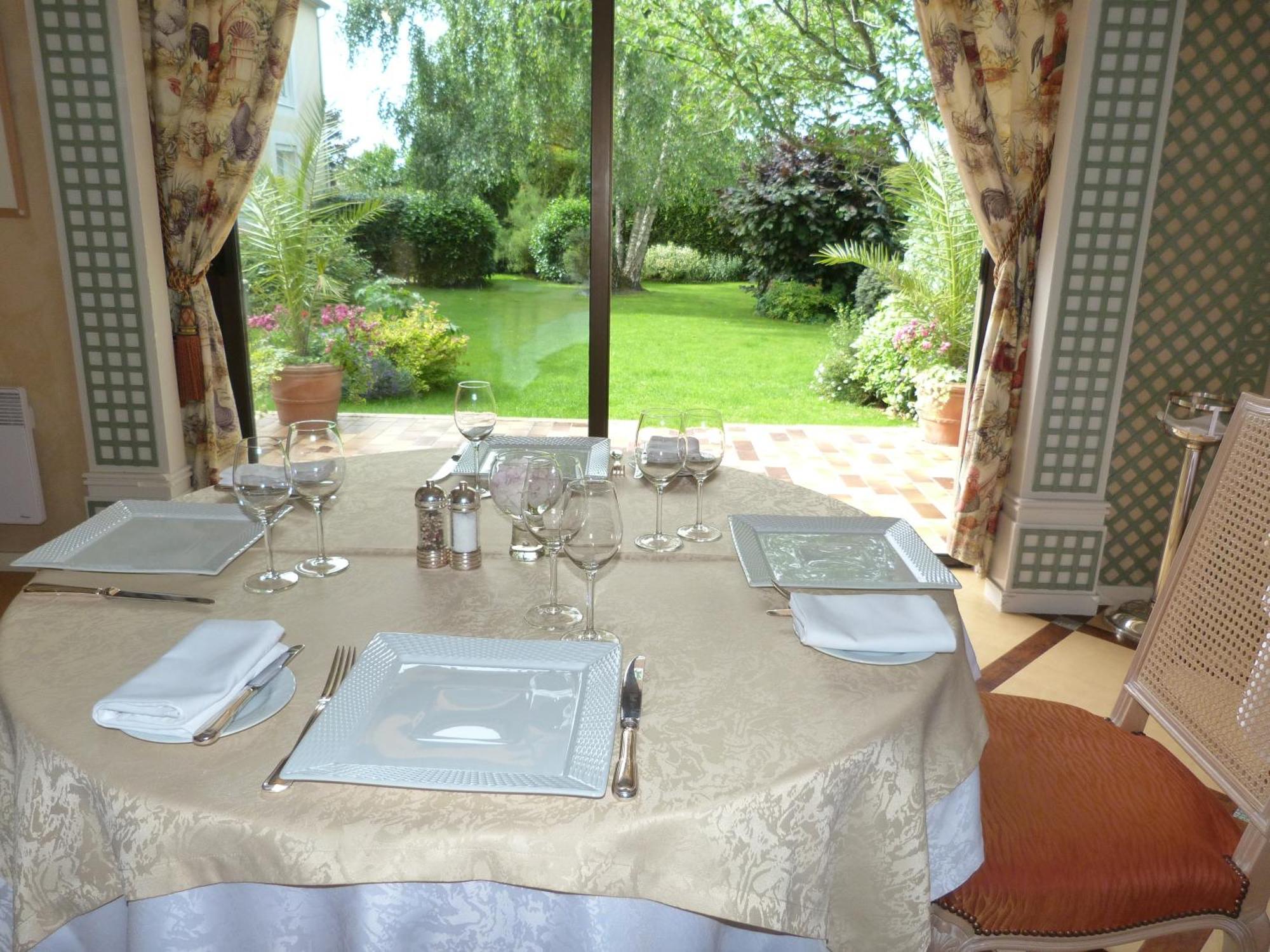 Saint-Quentin-sur-le-Homme Hotel Le Gue Du Holme מראה חיצוני תמונה