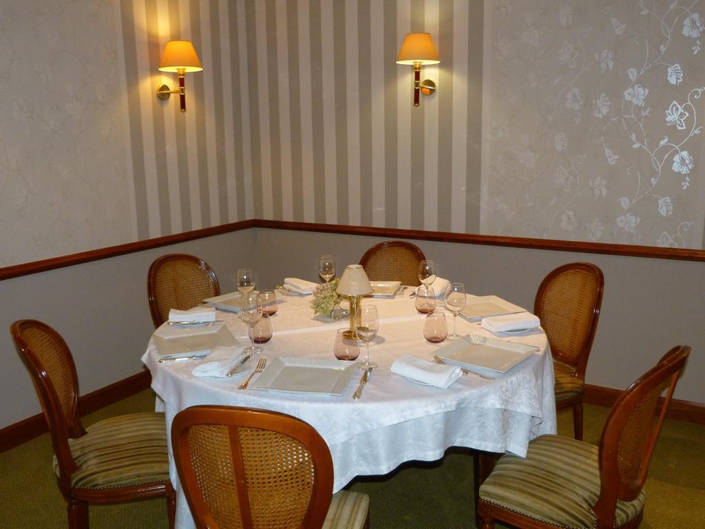 Saint-Quentin-sur-le-Homme Hotel Le Gue Du Holme מראה חיצוני תמונה