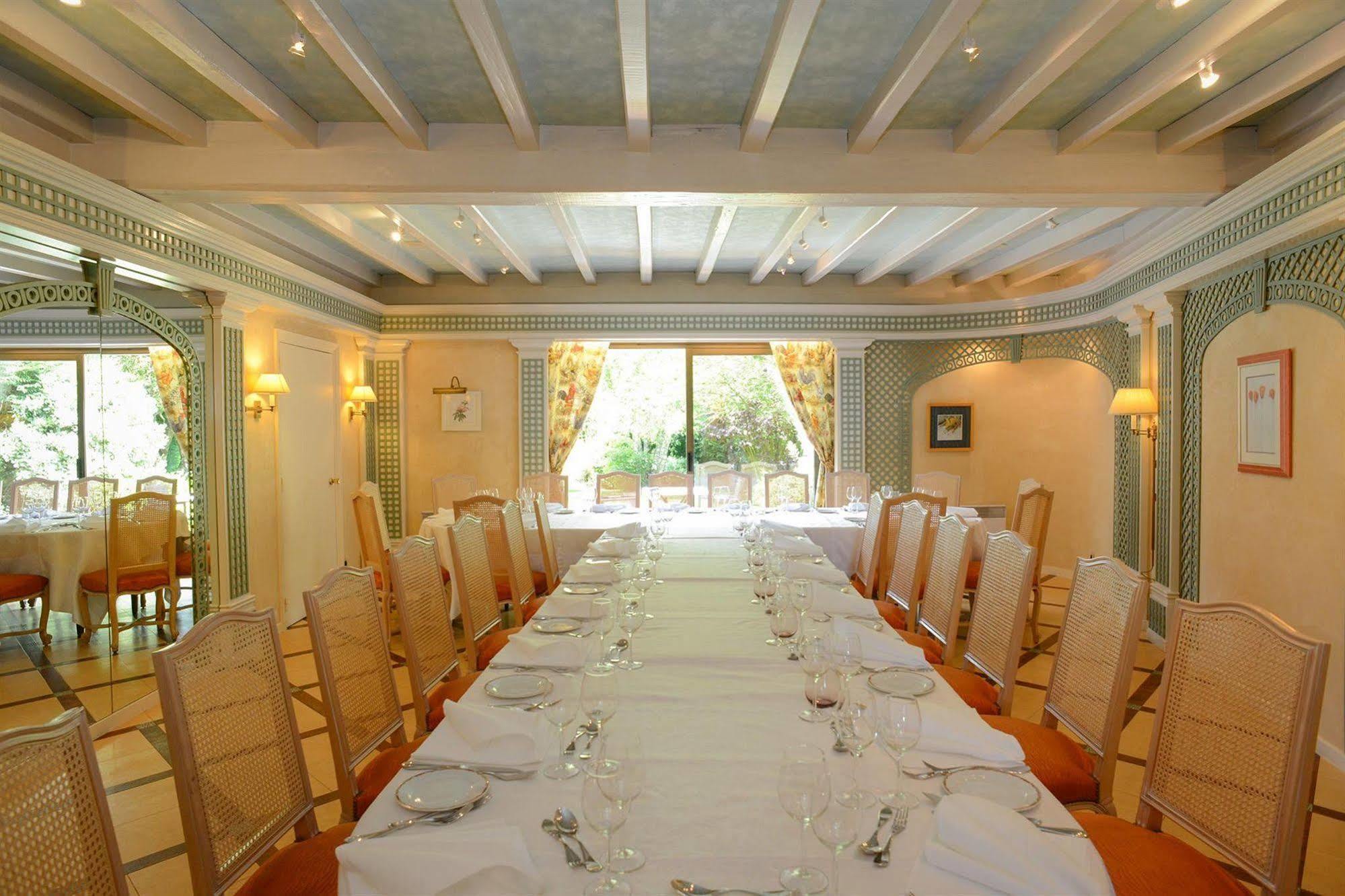 Saint-Quentin-sur-le-Homme Hotel Le Gue Du Holme מראה חיצוני תמונה